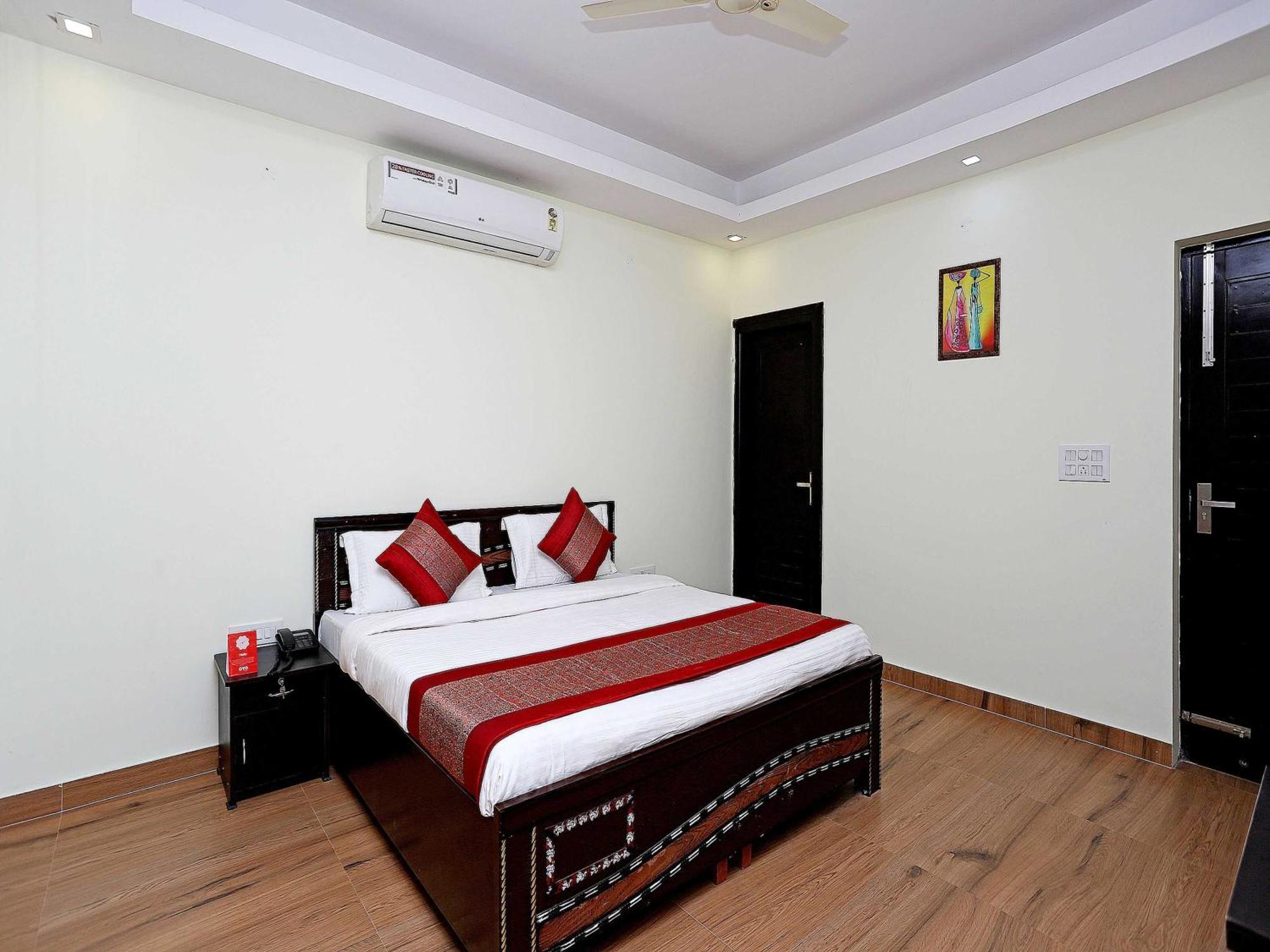 Hotel O Maira Homes Faridabad Buitenkant foto